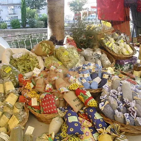 Gite Les Aiguillans Mérindol-les-Oliviers Buitenkant foto